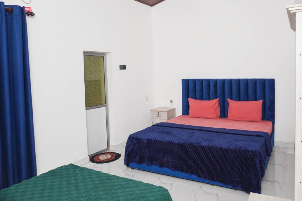 Golden Paradise Transit Hotel